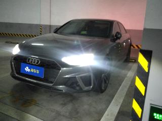 奥迪A4L 40TFSI 2.0T 自动 时尚动感型 