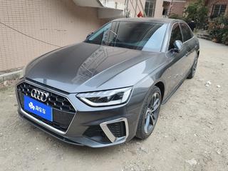 奥迪A4L 40TFSI 2.0T 自动 时尚动感型 