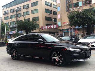 雅阁 1.5T 260TURBO幻夜·尊贵版 