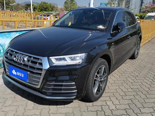 奥迪Q5L 40TFSI 2.0T 自动 改款荣享时尚型 