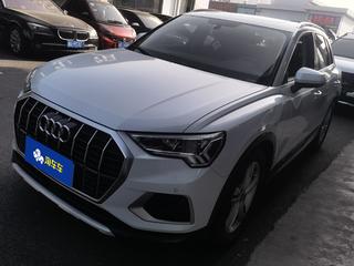 奥迪Q3 40TFSI 2.0T 自动 时尚致雅型 