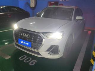 奥迪Q3 2.0T 时尚动感型 