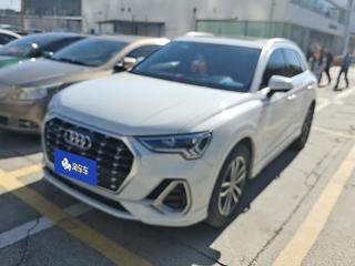 奥迪Q3 1.4T 进取动感型 