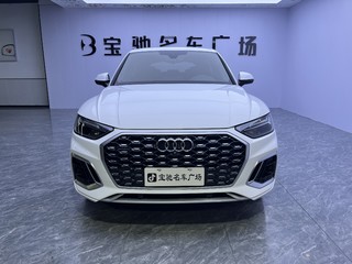 奥迪Q5L Sportback 40TFSI 2.0T 自动 时尚型 