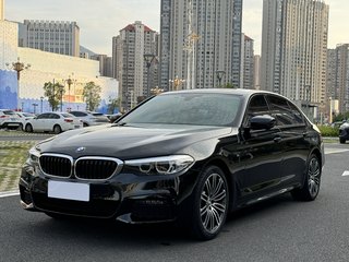 宝马5系 530Li 2.0T 自动 领先型M运动套装 