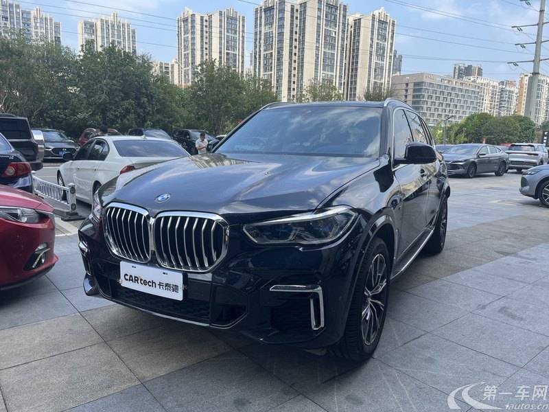 宝马X5 xDrive40Li 2022款 3.0T 自动 改款尊享型M运动套装 (国Ⅵ) 