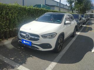 奔驰GLA 220 2.0T 自动 