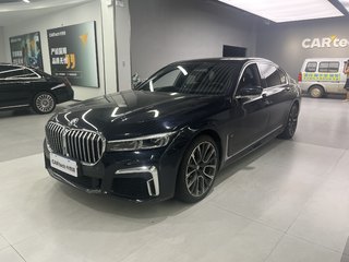 宝马7系 740Li 3.0T 自动 领先型M运动套装 