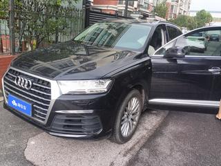 奥迪Q7 3.0T S-Line运动型 