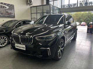 宝马X5 xDrive40Li 3.0T 自动 改款M运动套装 