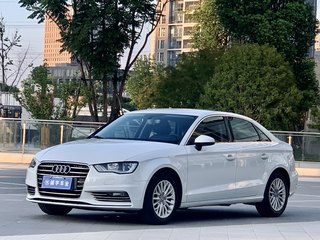 奥迪A3 35TFSI 1.4T 自动 进取型Limousine 