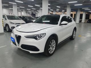 阿尔法罗密欧Stelvio 2.0T 自动 豪华版 