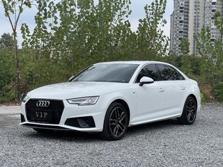 奥迪A4L 40TFSI 2.0T 自动 时尚型 