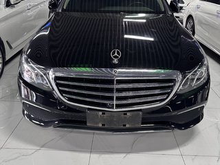 奔驰E级 E300L 2.0T 自动 时尚型 