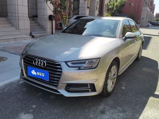 奥迪A4L 40TFSI 2.0T 自动 30周年进取型 