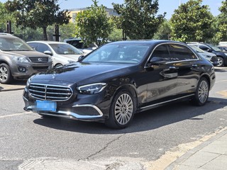 奔驰E级 E300L 2.0T 自动 改款时尚型 