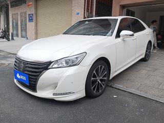 丰田皇冠 2.0T 