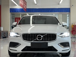 沃尔沃S60 B4 2.0T 自动 智远豪华版 