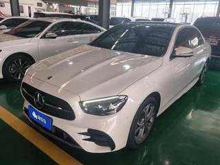 奔驰E级 E300L 2.0T 自动 运动时尚型 