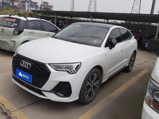 奥迪Q3 40TFSI 2.0T 自动 时尚动感型 