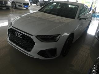 奥迪A4L 40TFSI 2.0T 自动 时尚动感型 