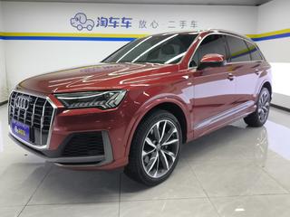 奥迪Q7 55 3.0T 自动 运动型quattro-S-line 