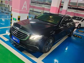 奔驰E级 E300L 2.0T 自动 运动时尚型 