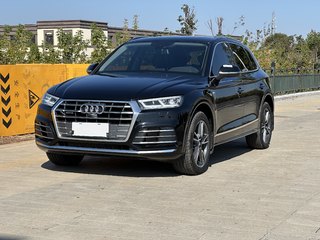 奥迪Q5L 45TFSI 2.0T 自动 尊享时尚型 