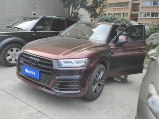 奥迪Q5L 40TFSI 2.0T 自动 荣享时尚型 