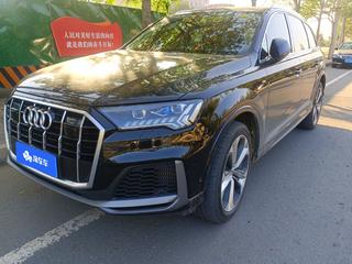 奥迪Q7 3.0T 尊贵型quattro-S-line 