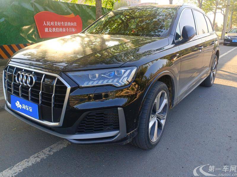 奥迪Q7 55 [进口] 2021款 3.0T 自动 尊贵型quattro-S-line 