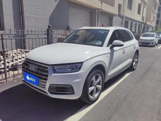 奥迪Q5L 40TFSI 2.0T 自动 荣享进取型 