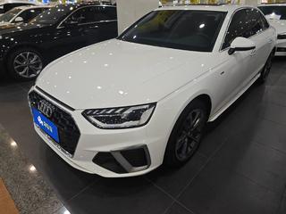 奥迪A4L 40TFSI 2.0T 自动 时尚动感型 