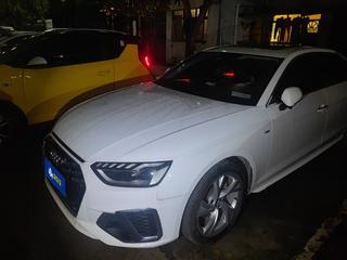 奥迪A4L 40TFSI 2.0T 自动 时尚动感型 