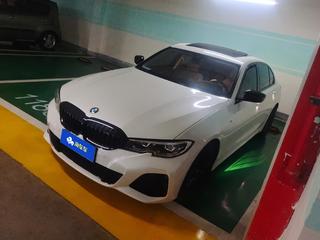 宝马3系 325Li 2.0T 自动 改款M运动曜夜版 