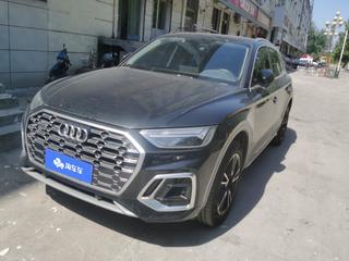 奥迪Q5L 40TFSI 2.0T 自动 豪华动感型 