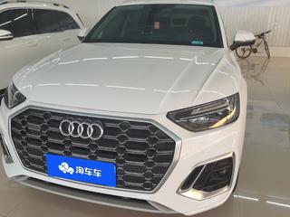 奥迪Q5L 45TFSI 2.0T 自动 豪华动感型 