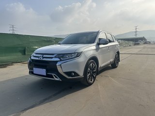 三菱欧蓝德 2.0L 