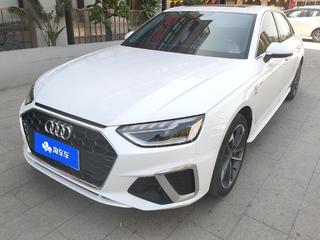 奥迪A4L 40TFSI 2.0T 自动 时尚动感型 