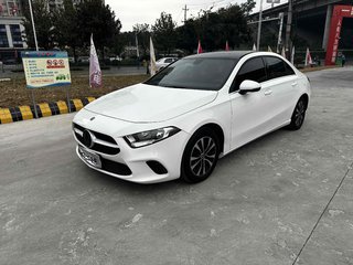 奔驰A级 A180L 1.3T 自动 