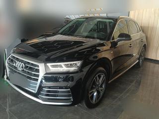 奥迪Q5L 45TFSI 2.0T 自动 尊享时尚型 