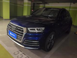 奥迪Q5L 40TFSI 2.0T 自动 荣享时尚型 