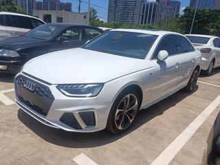 奥迪A4L 40TFSI 2.0T 自动 豪华动感型 