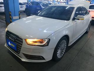 奥迪A4L 35TFSI 2.0T 自动 舒适型 