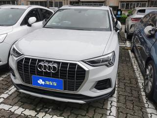 奥迪Q3 40TFSI 2.0T 自动 时尚致雅型 