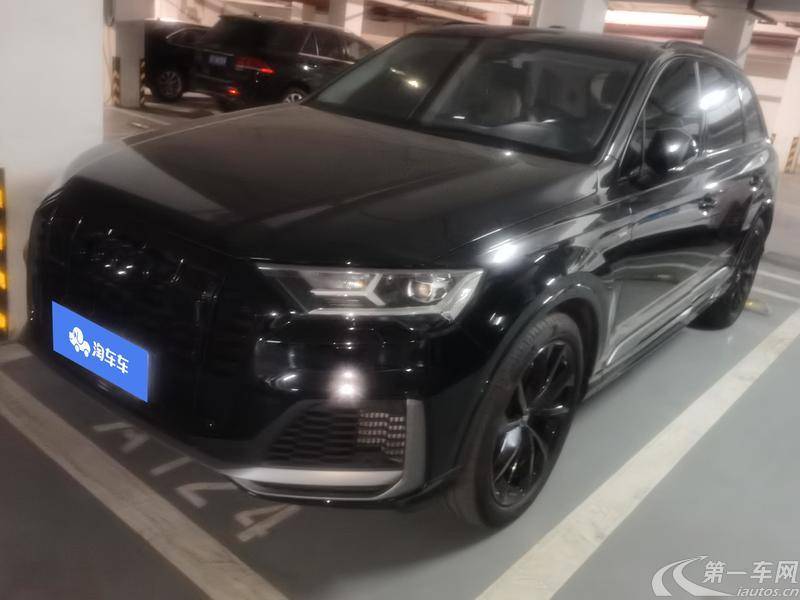 奥迪Q7 55 [进口] 2022款 3.0T 自动 冰雪运动型quattro-S-line 