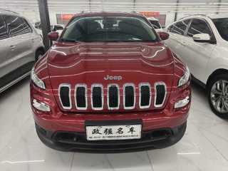 吉普自由光 2.0L 自动 优越版 