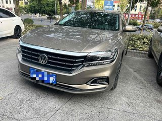 大众帕萨特 2.0T 自动 330TSI豪华版 