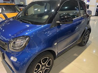 SmartForTwo 硬顶 0.9T 自动 先锋版 