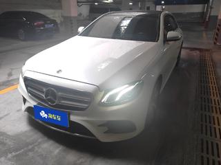 奔驰E级 E300L 2.0T 自动 运动时尚型 